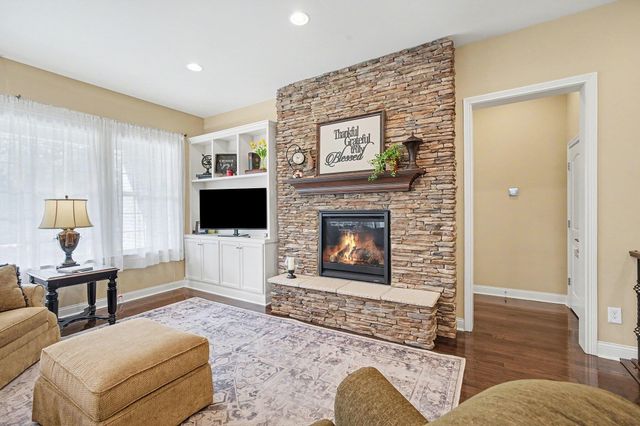 2589 Twin Hills Court, Union, KY 41091
