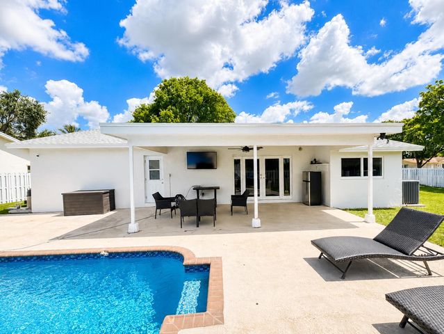 11100 NW 25th Court, Sunrise, FL 33322