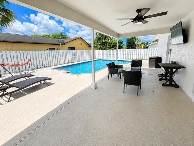 11100 NW 25th Court, Sunrise, FL 33322