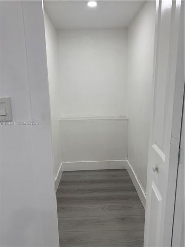 2321 NW 85th Ave 1, Pembroke Pines, FL 33024