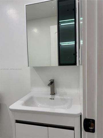 2321 NW 85th Ave 1, Pembroke Pines, FL 33024