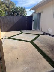 2321 NW 85th Ave 1, Pembroke Pines, FL 33024