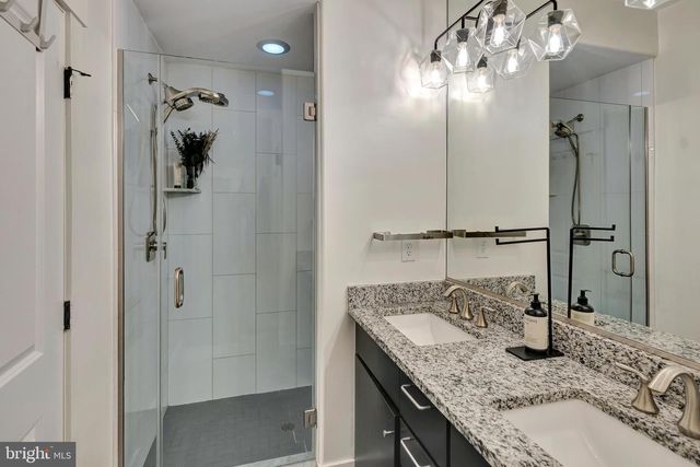 3613 FLEET ST, Baltimore, MD 21224