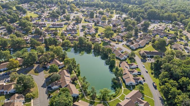 82 Parkway Drive B, Freehold, NJ 07728