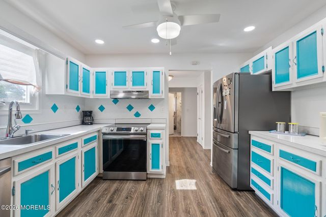 82 Parkway Drive B, Freehold, NJ 07728