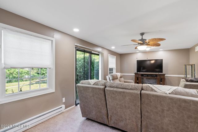 82 Parkway Drive B, Freehold, NJ 07728