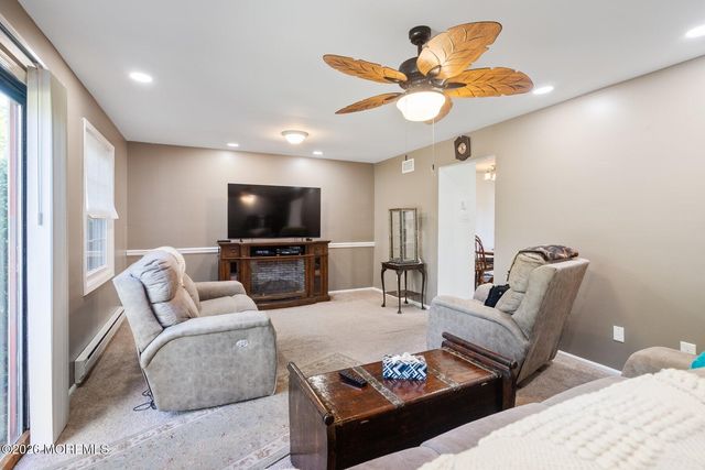 82 Parkway Drive B, Freehold, NJ 07728