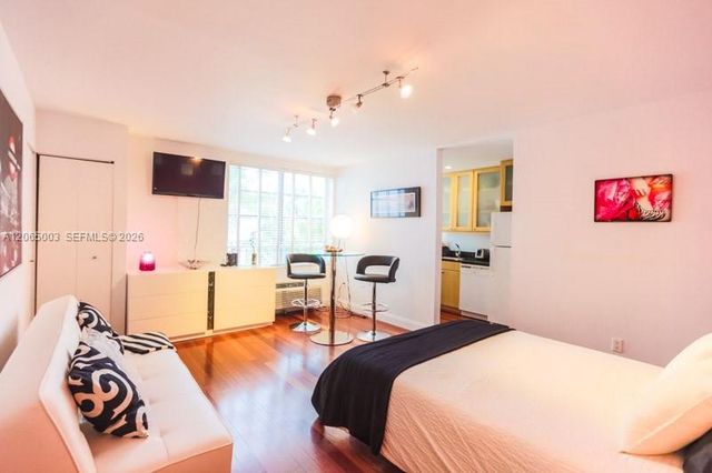 420 15th St 306, Miami Beach, FL 33139