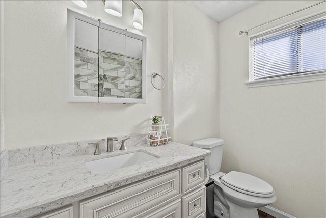 3705 Misty Cove Court, Dickinson, TX 77539