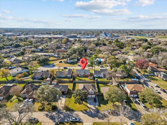 3705 Misty Cove Court, Dickinson, TX 77539