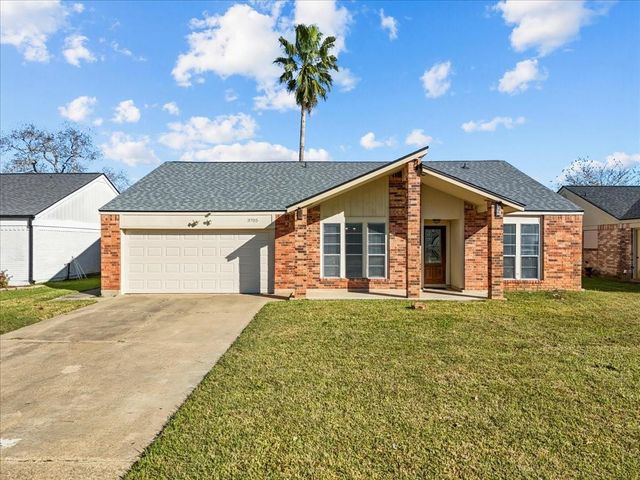 3705 Misty Cove Court, Dickinson, TX 77539