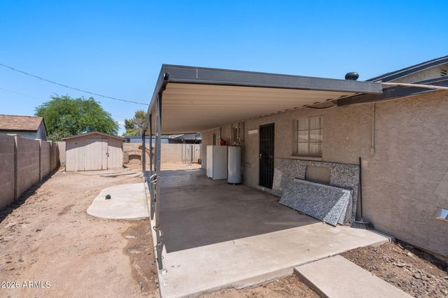 2939 E ANGELA Drive, Phoenix, AZ 85032