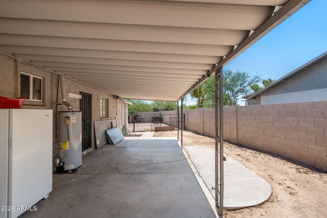 2939 E ANGELA Drive, Phoenix, AZ 85032