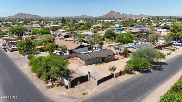 2939 E ANGELA Drive, Phoenix, AZ 85032