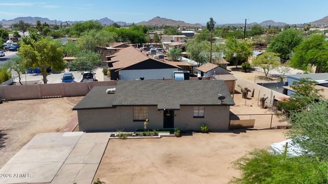 2939 E ANGELA Drive, Phoenix, AZ 85032