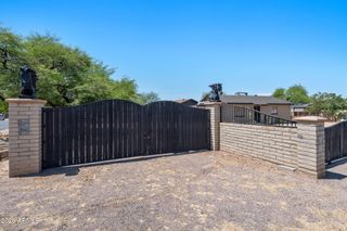 2939 E ANGELA Drive, Phoenix, AZ 85032