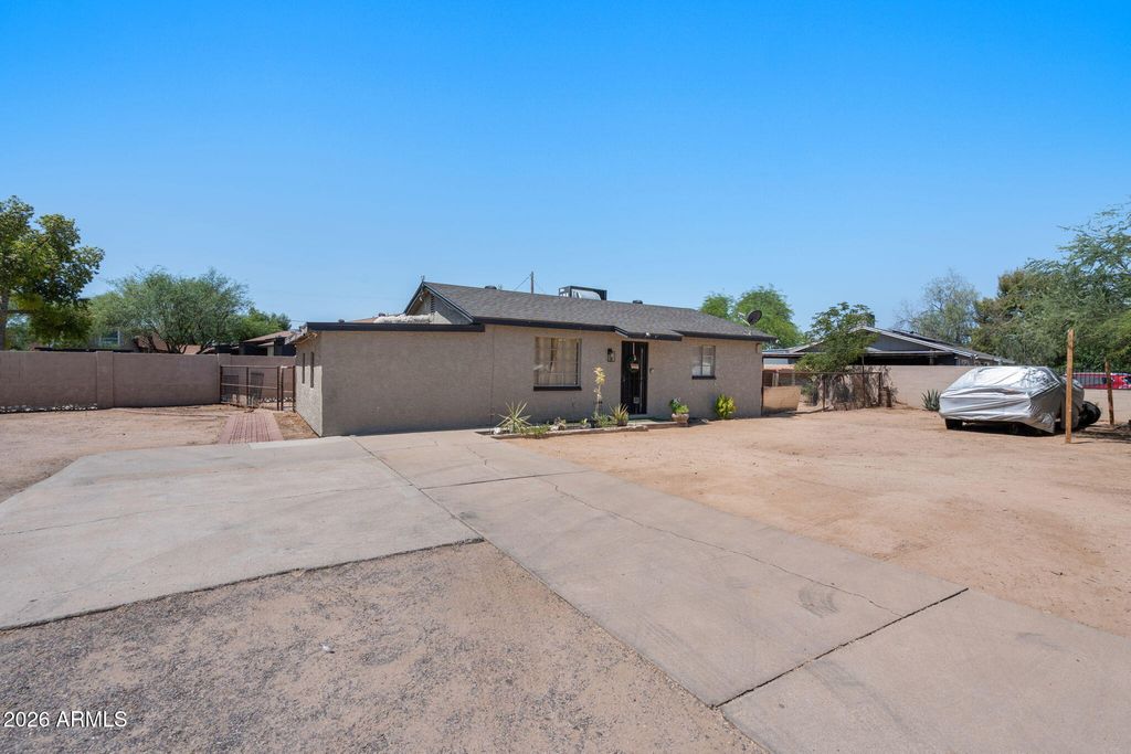 2939 E ANGELA Drive, Phoenix, AZ 85032 — photo 3