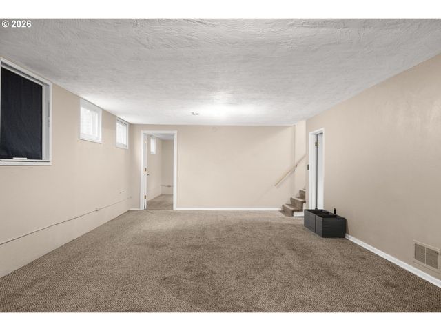 1731 Ne LIBERTY St, Portland, OR 97211