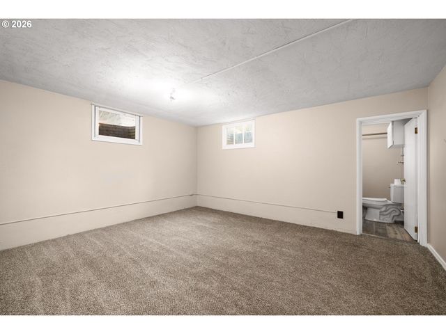 1731 Ne LIBERTY St, Portland, OR 97211