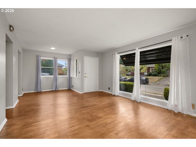 1731 Ne LIBERTY St, Portland, OR 97211