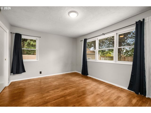 1731 Ne LIBERTY St, Portland, OR 97211