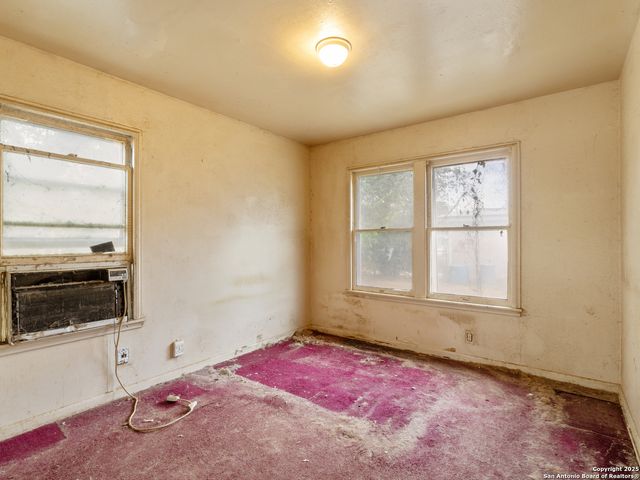 394 Anton, San Antonio, TX 78223