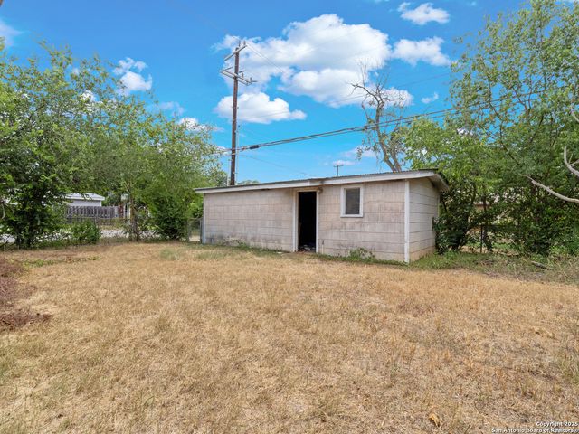 394 Anton, San Antonio, TX 78223