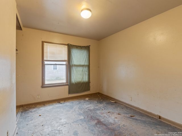 394 Anton, San Antonio, TX 78223