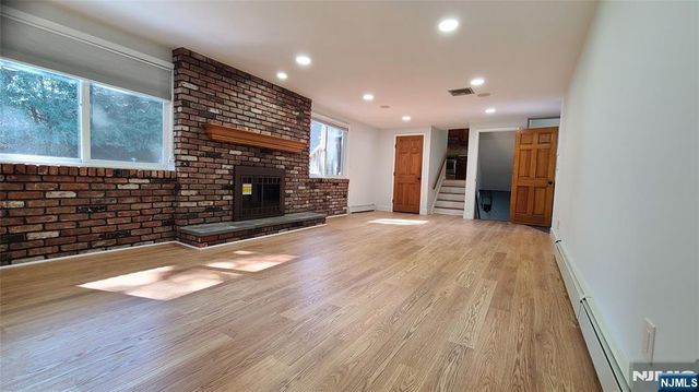 7 Park, Demarest, NJ 07627
