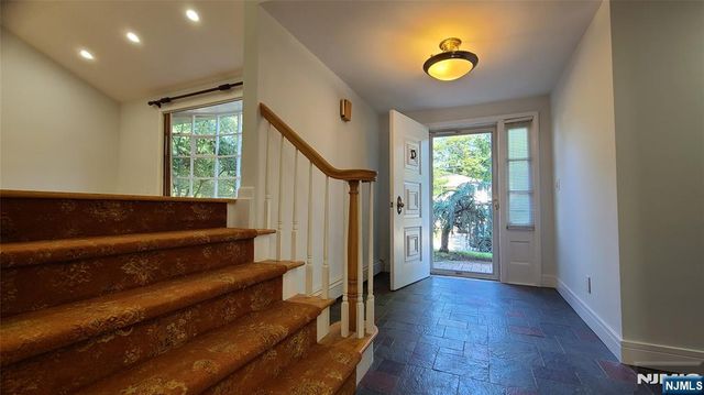 7 Park, Demarest, NJ 07627