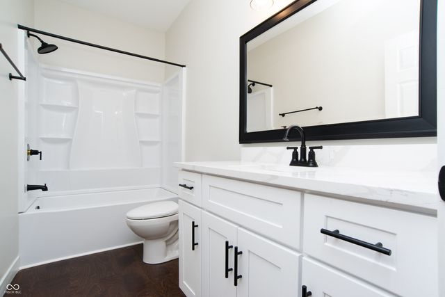 3226 Keystone Lakes Way, Indianapolis, IN 46237