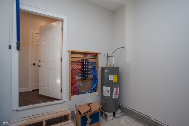 3226 Keystone Lakes Way, Indianapolis, IN 46237