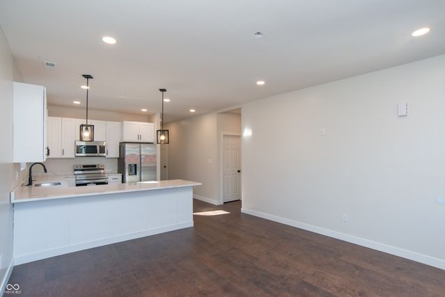 3226 Keystone Lakes Way, Indianapolis, IN 46237