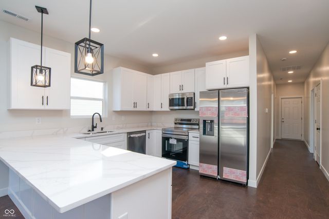 3226 Keystone Lakes Way, Indianapolis, IN 46237