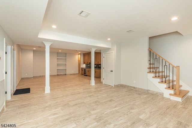 722 Erie Rd, Paramus Boro, NJ 07652