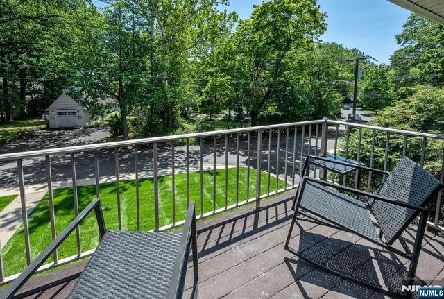 15 Cottage Unit 15-1B, Midland Park, NJ 07432