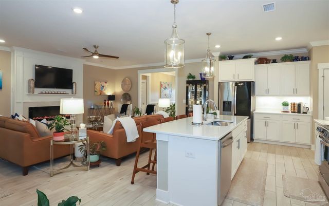 1947 Refuge Cir, Gulf Breeze, FL 32563