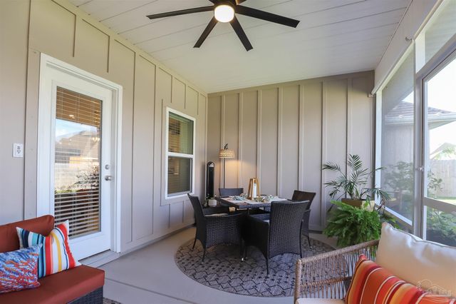 1947 Refuge Cir, Gulf Breeze, FL 32563