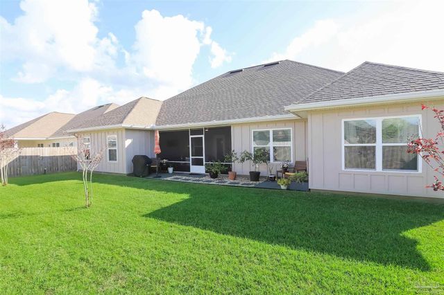 1947 Refuge Cir, Gulf Breeze, FL 32563