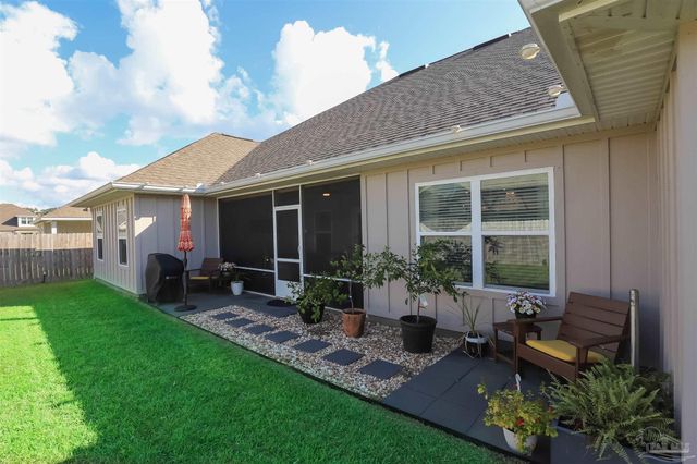 1947 Refuge Cir, Gulf Breeze, FL 32563