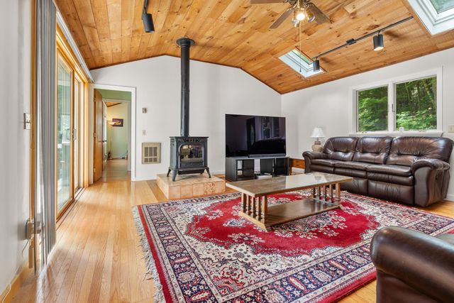 328 Hanover Center Road, Hanover, NH 03750