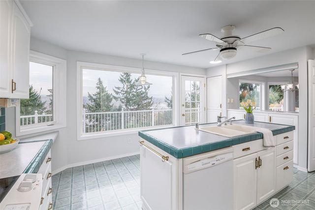 1517 126th Avenue E, Edgewood, WA 98372