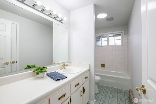 1517 126th Avenue E, Edgewood, WA 98372