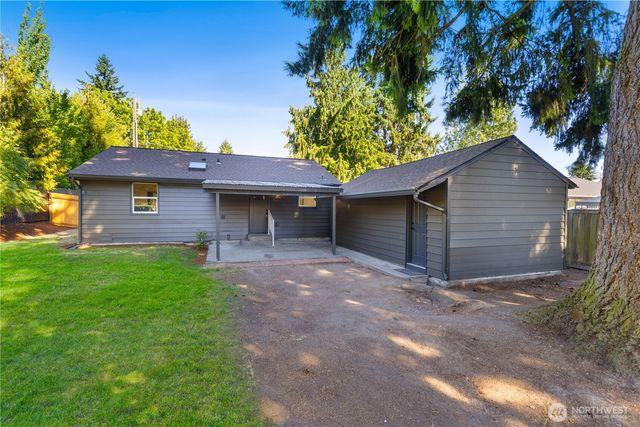17027 37th Avenue S, Seatac, WA 98188