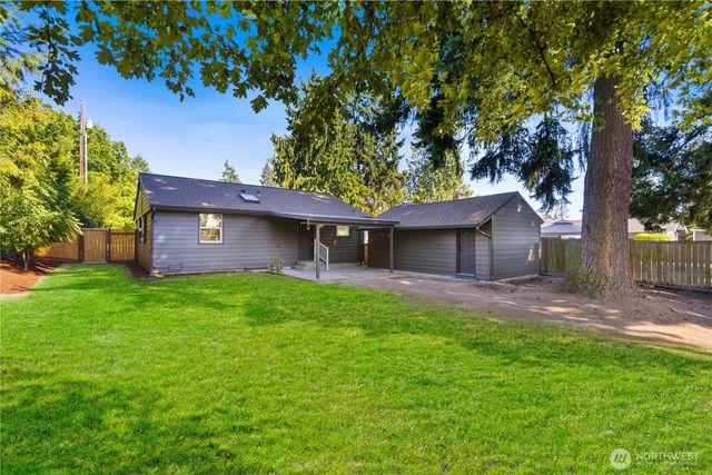 17027 37th Avenue S, Seatac, WA 98188