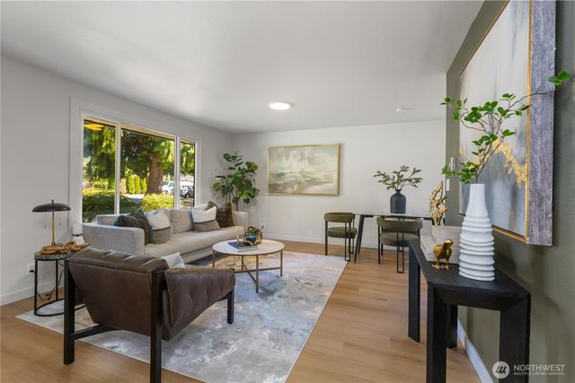 17027 37th Avenue S, Seatac, WA 98188