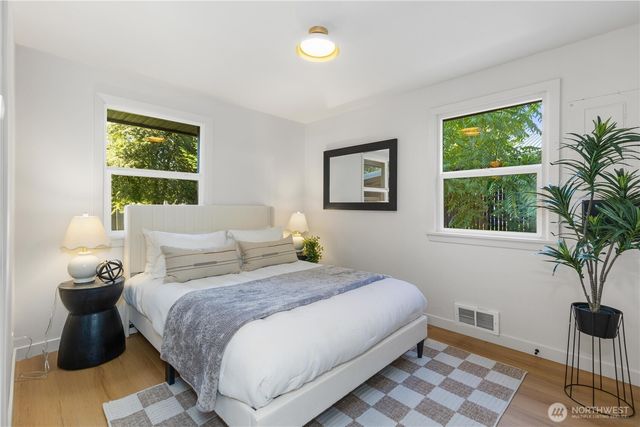 17027 37th Avenue S, Seatac, WA 98188
