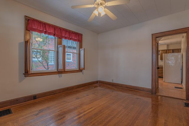 42 Concord Avenue, Fort Thomas, KY 41075