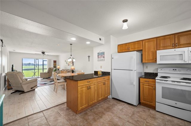 1356 RIO DE JANEIRO AVENUE 108, Punta Gorda, FL 33983