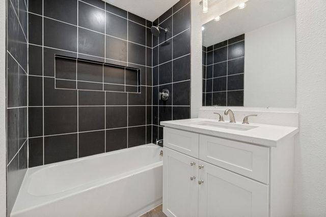 5718 Trio Lane, Dallas, TX 75241